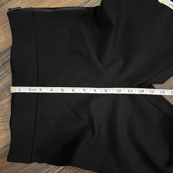 Le Chateau Women's Black Stretch Pants - Picture 8 of 10